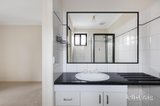 https://images.listonce.com.au/custom/160x/listings/19-john-ryan-drive-south-morang-vic-3752/883/01928883_img_09.jpg?tKlCqr5DDQc