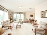 https://images.listonce.com.au/custom/160x/listings/19-kenwood-crescent-ringwood-vic-3134/368/00620368_img_04.jpg?qHdeeu9rKxs