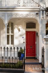 https://images.listonce.com.au/custom/160x/listings/19-kerferd-road-albert-park-vic-3206/287/01818287_img_02.jpg?-Ne-z5IC5no