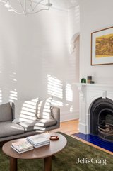 https://images.listonce.com.au/custom/160x/listings/19-kerferd-road-albert-park-vic-3206/287/01818287_img_07.jpg?RC2pYzpmY_s