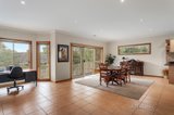 https://images.listonce.com.au/custom/160x/listings/19-lorraine-drive-briar-hill-vic-3088/927/00724927_img_05.jpg?xdp6-fCtjs0