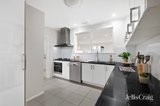 https://images.listonce.com.au/custom/160x/listings/19-lynne-street-donvale-vic-3111/889/01926889_img_05.jpg?Bw7I5Lr1Z3Q