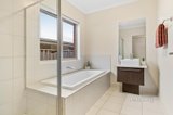 https://images.listonce.com.au/custom/160x/listings/19-markdale-way-doreen-vic-3754/791/01567791_img_10.jpg?B7UlQPqPbfs