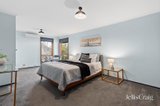 https://images.listonce.com.au/custom/160x/listings/19-mciver-street-ferntree-gully-vic-3156/619/01939619_img_10.jpg?Laq9ZIS6ljo