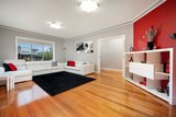 https://images.listonce.com.au/custom/160x/listings/19-melissa-street-strathmore-vic-3041/638/01574638_img_06.jpg?oPqXQT758qY