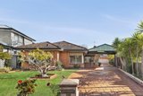https://images.listonce.com.au/custom/160x/listings/19-mill-avenue-forest-hill-vic-3131/704/01903704_img_01.jpg?Qhxaq_cejpo