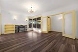 https://images.listonce.com.au/custom/160x/listings/19-mill-avenue-forest-hill-vic-3131/704/01903704_img_02.jpg?UODA0gxJMzw