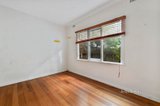 https://images.listonce.com.au/custom/160x/listings/19-mountain-view-road-nunawading-vic-3131/331/01199331_img_09.jpg?N_6xpuqYxsk