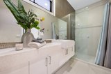 https://images.listonce.com.au/custom/160x/listings/19-newton-grove-glen-waverley-vic-3150/175/01662175_img_05.jpg?Ki3CxPu9s8w
