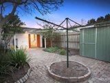 https://images.listonce.com.au/custom/160x/listings/19-ofarrell-street-yarraville-vic-3013/610/01202610_img_08.jpg?PRzORb4ak4E