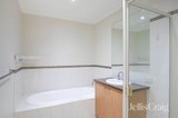 https://images.listonce.com.au/custom/160x/listings/19-peakview-drive-viewbank-vic-3084/742/01815742_img_11.jpg?stRrTEo7BVc