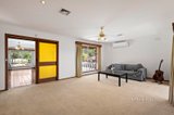 https://images.listonce.com.au/custom/160x/listings/19-peden-street-chirnside-park-vic-3116/569/01626569_img_03.jpg?SDHOyHO8m48