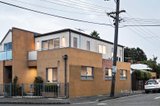 https://images.listonce.com.au/custom/160x/listings/19-percy-street-brunswick-vic-3056/011/01071011_img_16.jpg?KUbd-kxBWEY