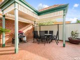 https://images.listonce.com.au/custom/160x/listings/19-perry-street-williamstown-vic-3016/322/01203322_img_15.jpg?Kga1DXi3Ajs