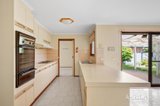 https://images.listonce.com.au/custom/160x/listings/19-peyton-drive-mill-park-vic-3082/369/01985369_img_04.jpg?4EHctiVIb-s