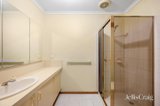 https://images.listonce.com.au/custom/160x/listings/19-peyton-drive-mill-park-vic-3082/369/01985369_img_08.jpg?JOEVG5kP-PI