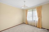 https://images.listonce.com.au/custom/160x/listings/19-peyton-drive-mill-park-vic-3082/369/01985369_img_09.jpg?SmVEfQWucBE