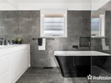 https://images.listonce.com.au/custom/160x/listings/19-plaza-court-lilydale-vic-3140/791/01526791_img_10.jpg?kUtq9ZtPZbA