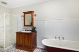https://images.listonce.com.au/custom/160x/listings/19-raleigh-street-malvern-vic-3144/961/01705961_img_07.jpg?gWKBIEuKc28