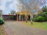 https://images.listonce.com.au/custom/160x/listings/19-ravenglass-court-croydon-hills-vic-3136/834/00620834_img_01.jpg?acHgKBuBL0M