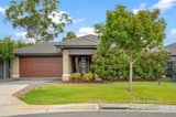 https://images.listonce.com.au/custom/160x/listings/19-regal-terrace-mooroolbark-vic-3138/198/01520198_img_02.jpg?jnxNYkMyywQ