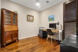 https://images.listonce.com.au/custom/160x/listings/19-regal-terrace-mooroolbark-vic-3138/198/01520198_img_17.jpg?IuiFDUgrkxY