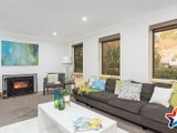 https://images.listonce.com.au/custom/160x/listings/19-regina-street-kilsyth-vic-3137/382/01526382_img_06.jpg?YaqNoidl-NU