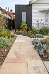 https://images.listonce.com.au/custom/160x/listings/19-rennie-street-thornbury-vic-3071/232/01433232_img_25.jpg?DFH0LMMQ8xA