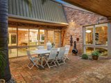 https://images.listonce.com.au/custom/160x/listings/19-rosehill-road-lower-plenty-vic-3093/007/00983007_img_16.jpg?rZ7DuHftkJc