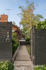 https://images.listonce.com.au/custom/160x/listings/19-rosemary-street-templestowe-lower-vic-3107/368/01813368_img_02.jpg?Lgex3hXK5Lk