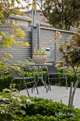 https://images.listonce.com.au/custom/160x/listings/19-rosemary-street-templestowe-lower-vic-3107/368/01813368_img_15.jpg?1bsUO91ZxCk