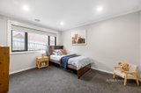 https://images.listonce.com.au/custom/160x/listings/19-rudolf-court-ringwood-north-vic-3134/204/01457204_img_10.jpg?e4h8fPjvuEw