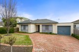 https://images.listonce.com.au/custom/160x/listings/19-ryder-street-niddrie-vic-3042/433/01633433_img_01.jpg?-IpQApf9_CI