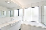 https://images.listonce.com.au/custom/160x/listings/19-sandy-place-maribyrnong-vic-3032/413/01701413_img_11.jpg?xlz1z100rO0