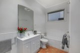 https://images.listonce.com.au/custom/160x/listings/19-shaftesbury-avenue-malvern-vic-3144/705/01094705_img_08.jpg?yIwaAy6M-Vs