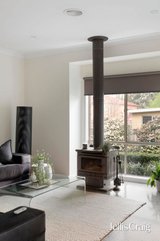 https://images.listonce.com.au/custom/160x/listings/19-smike-street-yallambie-vic-3085/071/01783071_img_07.jpg?zpN5uvImn9U