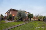 https://images.listonce.com.au/custom/160x/listings/19-stonehaven-drive-thomastown-vic-3074/090/01913090_img_09.jpg?_iNXkid3c1A