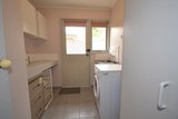https://images.listonce.com.au/custom/160x/listings/19-summerhill-park-drive-mooroolbark-vic-3138/421/01691421_img_16.jpg?dFIS0GxdkTo