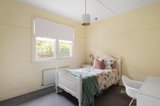 https://images.listonce.com.au/custom/160x/listings/19-valerie-street-kew-east-vic-3102/940/01546940_img_09.jpg?L-5aqMYrEdE