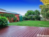 https://images.listonce.com.au/custom/160x/listings/19-valley-park-drive-mooroolbark-vic-3138/350/01526350_img_20.jpg?AghGhgwFLFA