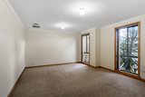 https://images.listonce.com.au/custom/160x/listings/19-vincent-drive-south-morang-vic-3752/966/01676966_img_03.jpg?XdT3hWZDYGc