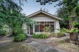 https://images.listonce.com.au/custom/160x/listings/19-walerna-road-glen-iris-vic-3146/071/01336071_img_03.jpg?MWtBjajmMe4