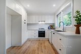 https://images.listonce.com.au/custom/160x/listings/19-wallara-crescent-croydon-vic-3136/214/01318214_img_04.jpg?3Swu7jLdplI