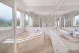 https://images.listonce.com.au/custom/160x/listings/19-well-street-brighton-vic-3186/741/01954741_img_05.jpg?kRihSU0w6Vc