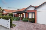 https://images.listonce.com.au/custom/160x/listings/19-whitmuir-road-bentleigh-vic-3204/668/01517668_img_02.jpg?LLKn335rMho