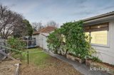 https://images.listonce.com.au/custom/160x/listings/19-willandra-avenue-canterbury-vic-3126/996/01781996_img_10.jpg?iIkadHh6ZUo