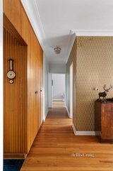 https://images.listonce.com.au/custom/160x/listings/19-withers-street-ivanhoe-east-vic-3079/960/01720960_img_20.jpg?U5xdTAopTuE