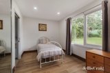 https://images.listonce.com.au/custom/160x/listings/19-woodland-avenue-croydon-vic-3136/669/00855669_img_07.jpg?DHsxBt18d3c