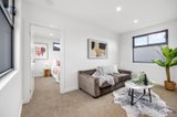 https://images.listonce.com.au/custom/160x/listings/190-lemont-avenue-mount-waverley-vic-3149/723/01568723_img_06.jpg?sDF-liXsbOI