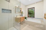 https://images.listonce.com.au/custom/160x/listings/190-research-warrandyte-road-north-warrandyte-vic-3113/300/01923300_img_08.jpg?J8FTjqD_OR4
